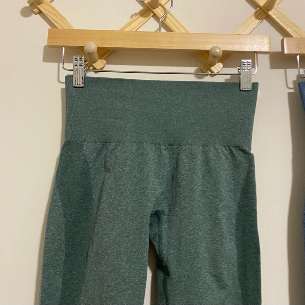 NVGTN Seamless Legging Bundle size Small - Picture 2 of 11